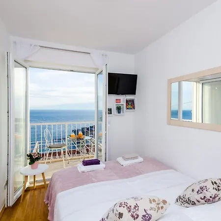 Ploce Apartments-one-bedroom With Balcony And Sea View *